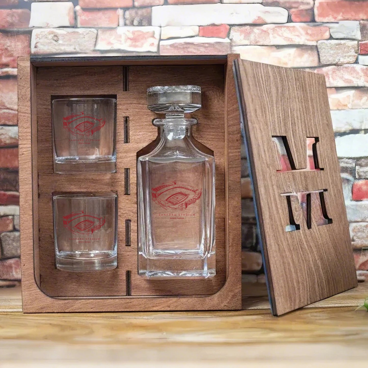 Sanford Stadium - Georgia Bulldogs Whiskey Set