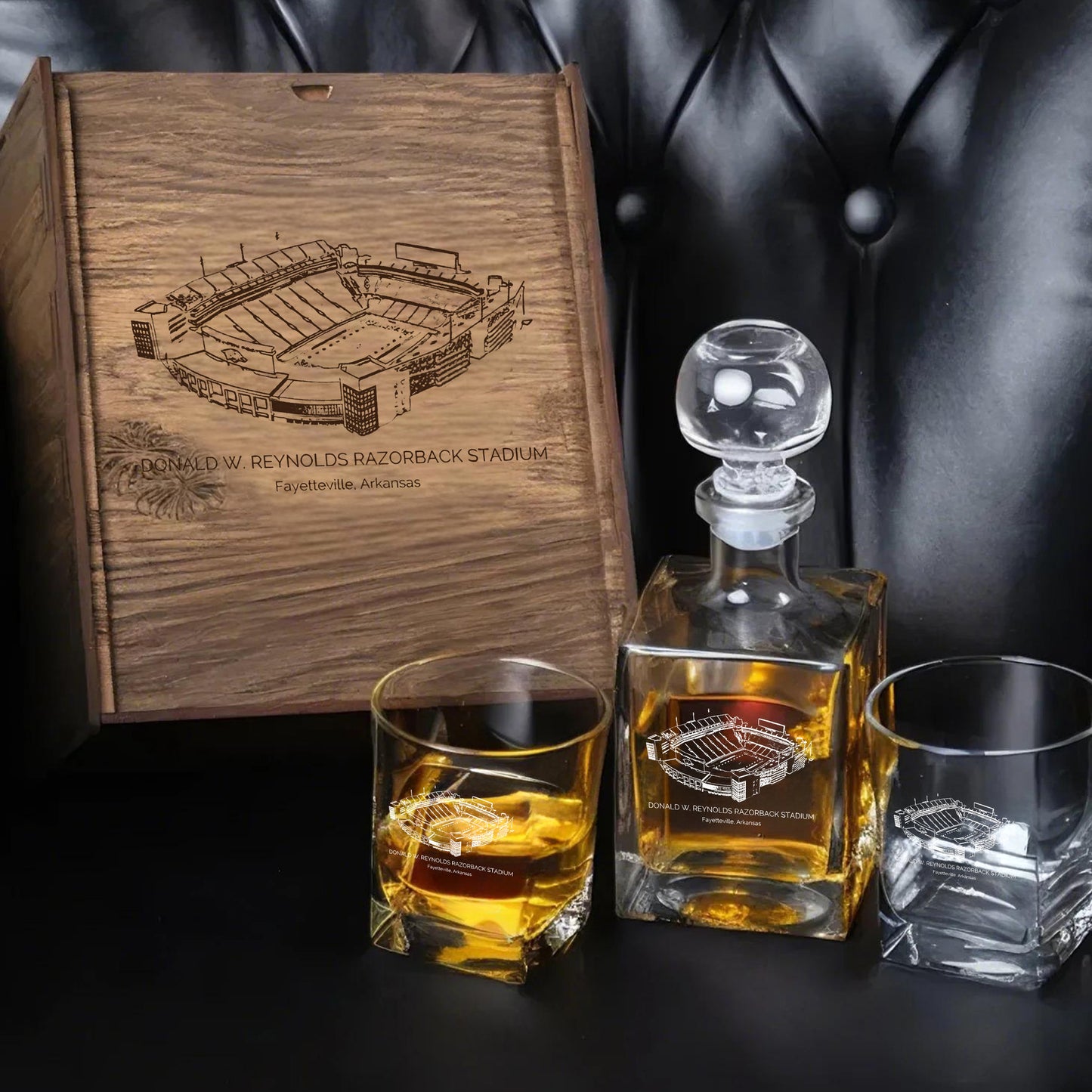 Donald W. Reynolds Razorback Stadium - Arkansas Razorbacks Whiskey Set